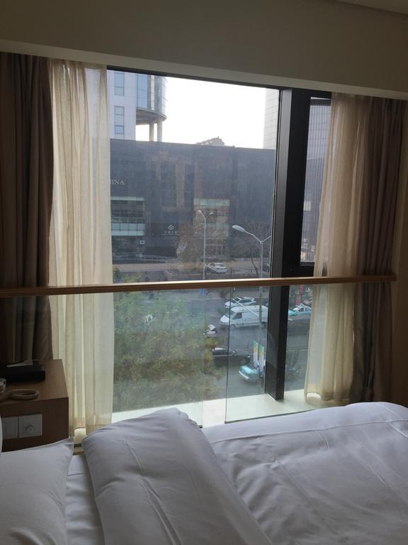 Ji Hotel Jinan Quancheng Square Szoba fotó