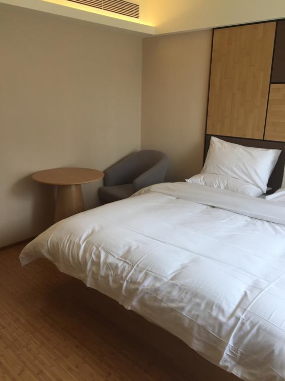 Ji Hotel Jinan Quancheng Square Szoba fotó