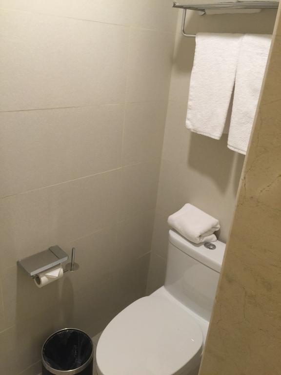 Ji Hotel Jinan Quancheng Square Szoba fotó